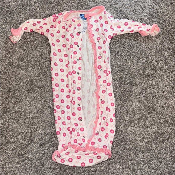 Pink Baby Sleep Gown with Heart Pattern - Picture 1 of 4